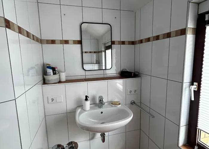 Zentral Gelegen & Sehr Gut Angebunden - Ihre Gemuetliche In Muelheim-speldorf *