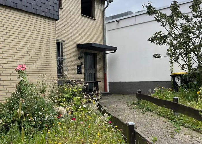 Lejlighed Zentral Gelegen & Sehr Gut Angebunden - Ihre Gemuetliche In Muelheim-speldorf *